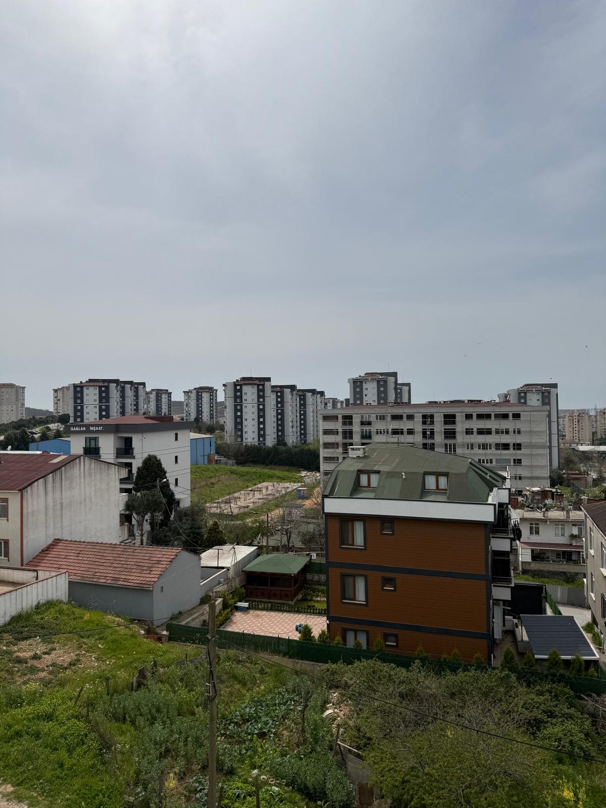Tuzla Aydınlı'da Komple Satılık Bina Yüksek Kira Potansiyelli