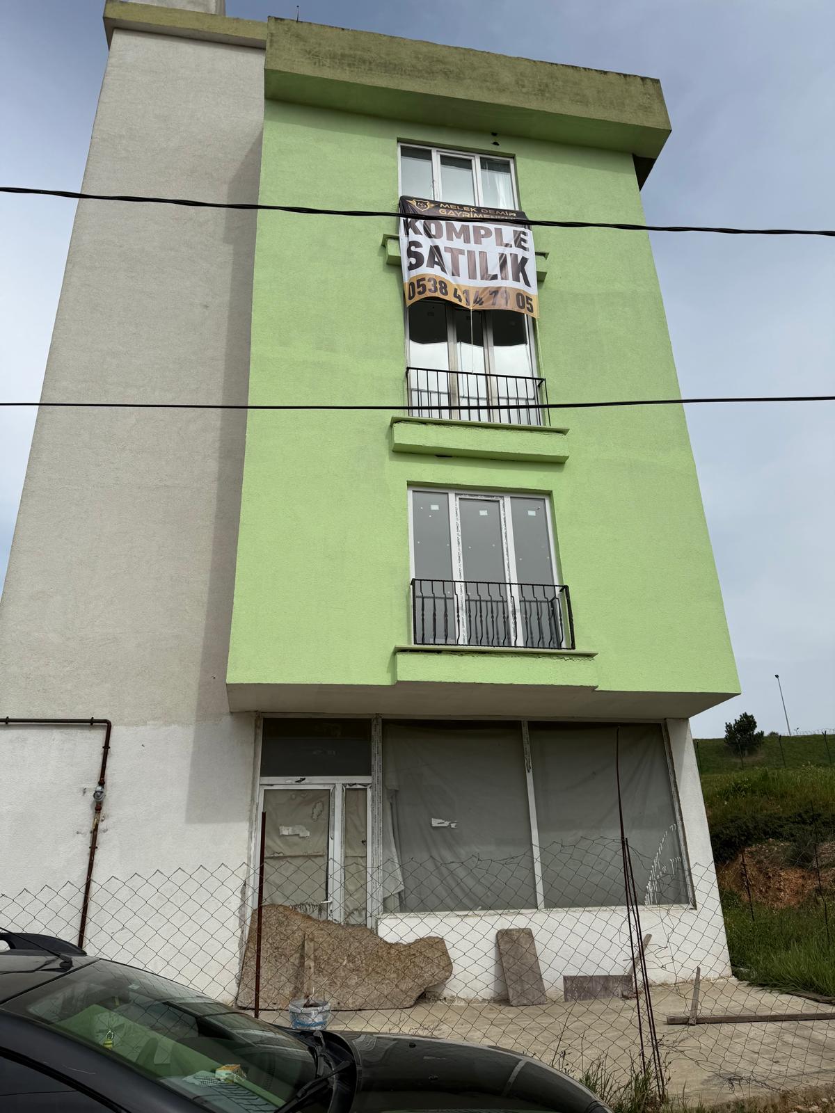 Tuzla Aydınlı'da Komple Satılık Bina Yüksek Kira Potansiyelli