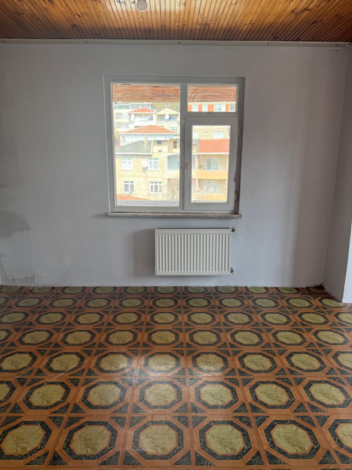 Maltepe Başıbüyük'te Deniz ve Orman Manzaralı 2+1 Daire