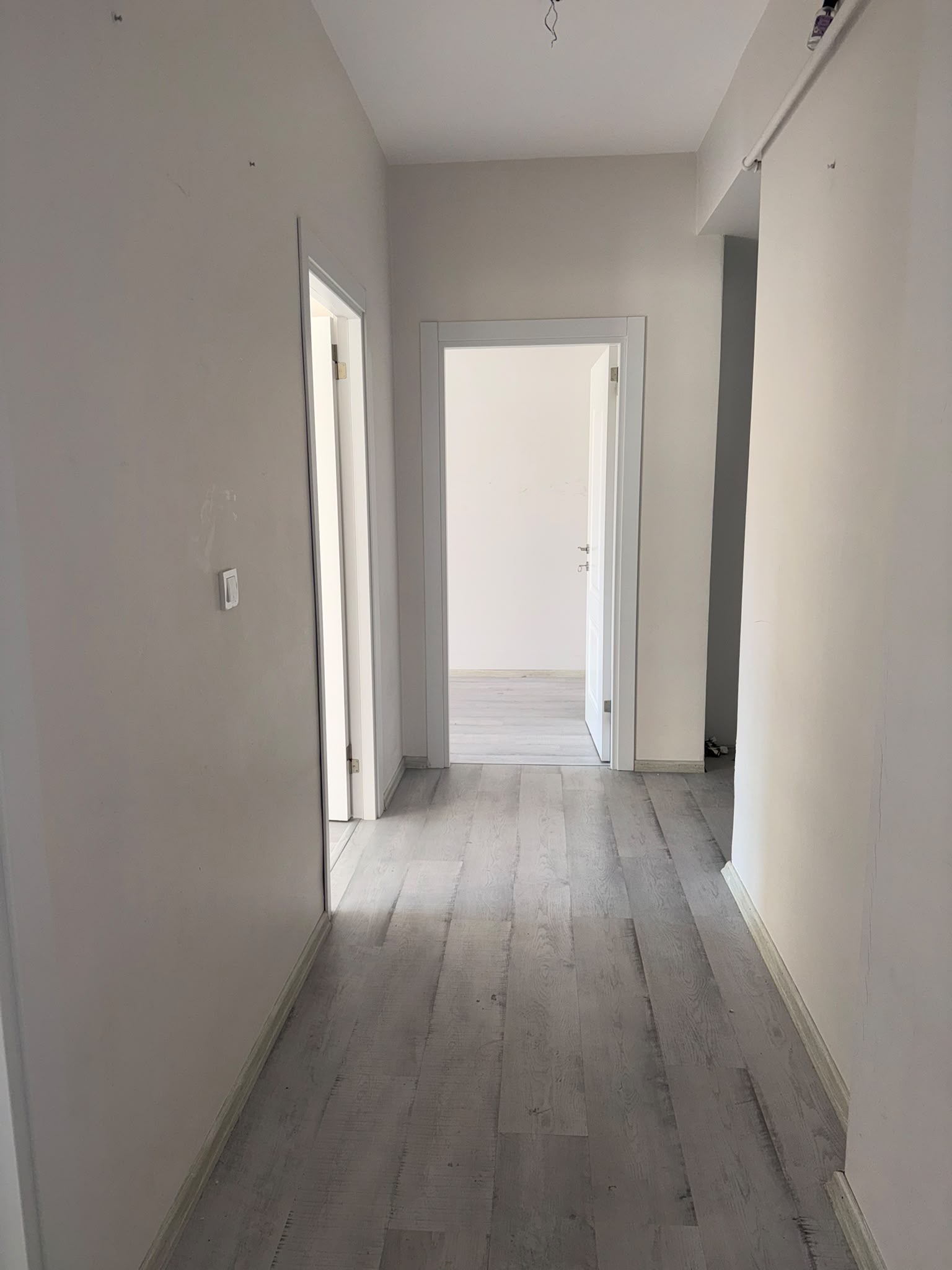 Tuzla Aydınlı'da Merkezi Konumda Satılık 3+1 Daire