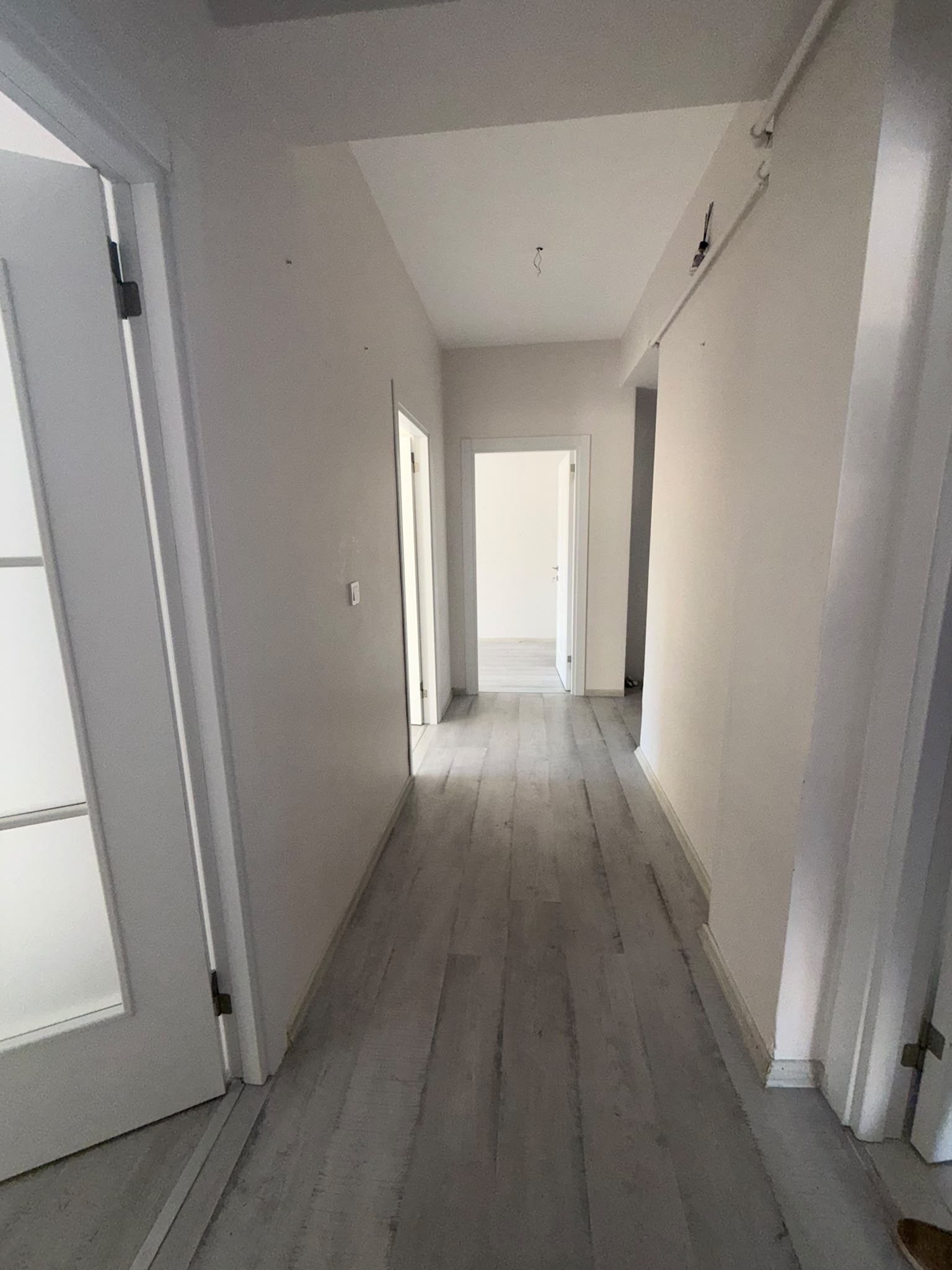 Tuzla Aydınlı'da Merkezi Konumda Satılık 3+1 Daire